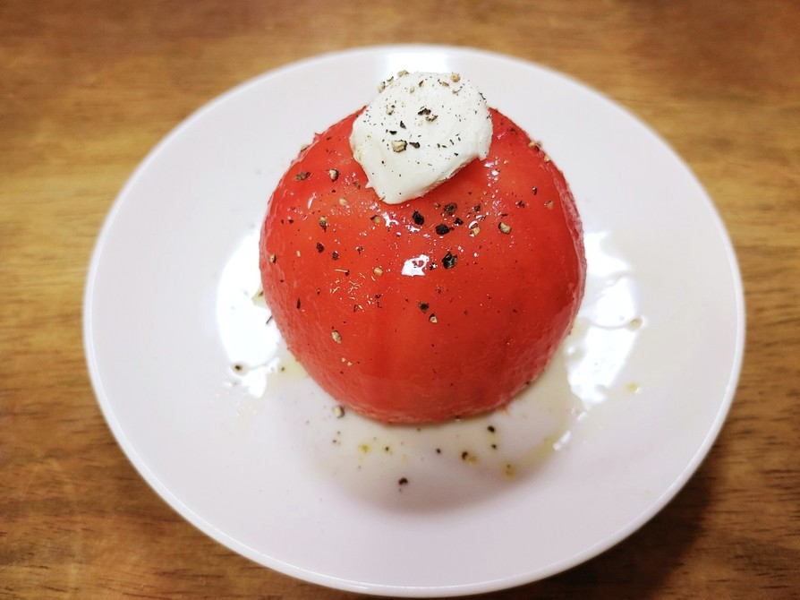 トマトの湯むきジェノベーゼサラダの画像