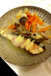 鮭と野菜の味噌マヨ蒸し焼き