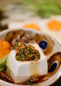 湯豆腐を食べる韓国風タレ