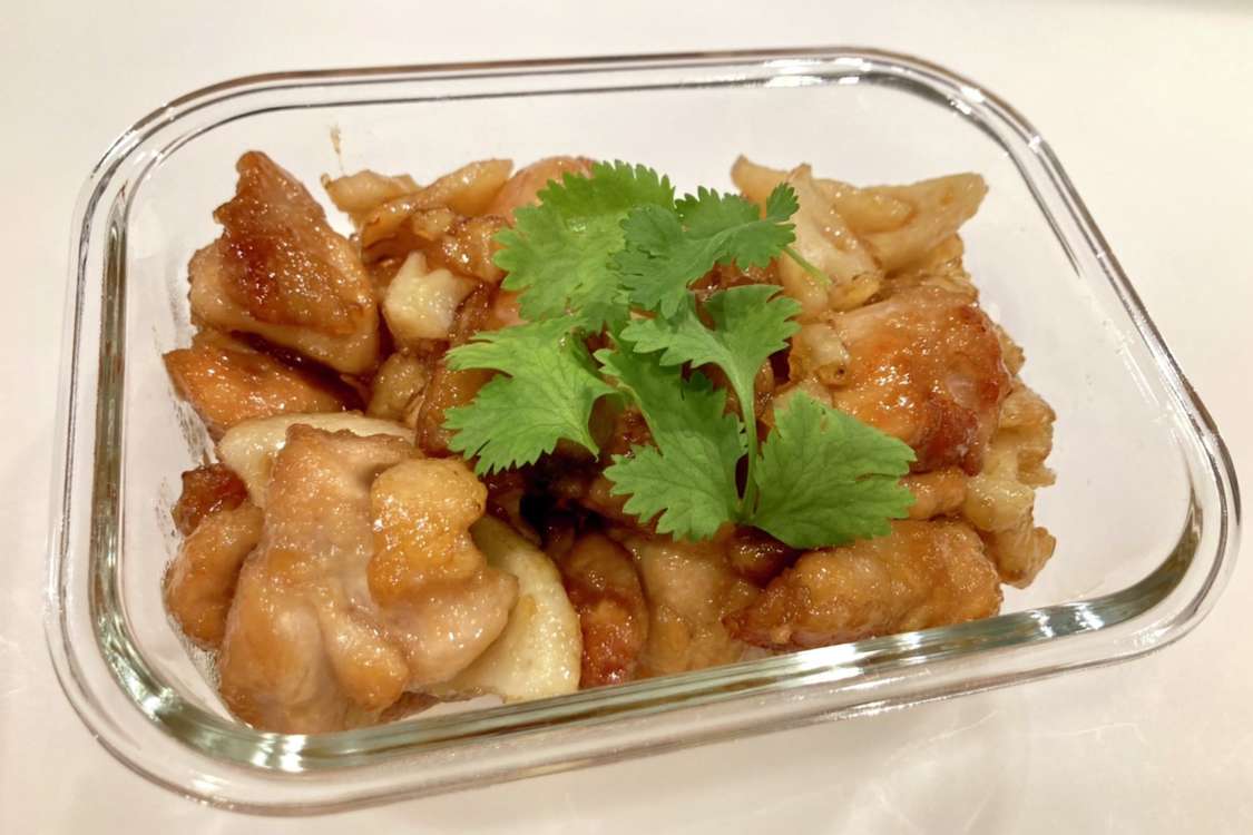 KHO GA 鶏肉 KHO GA 鶏肉