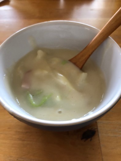 米粉を使った豆乳スープの写真
