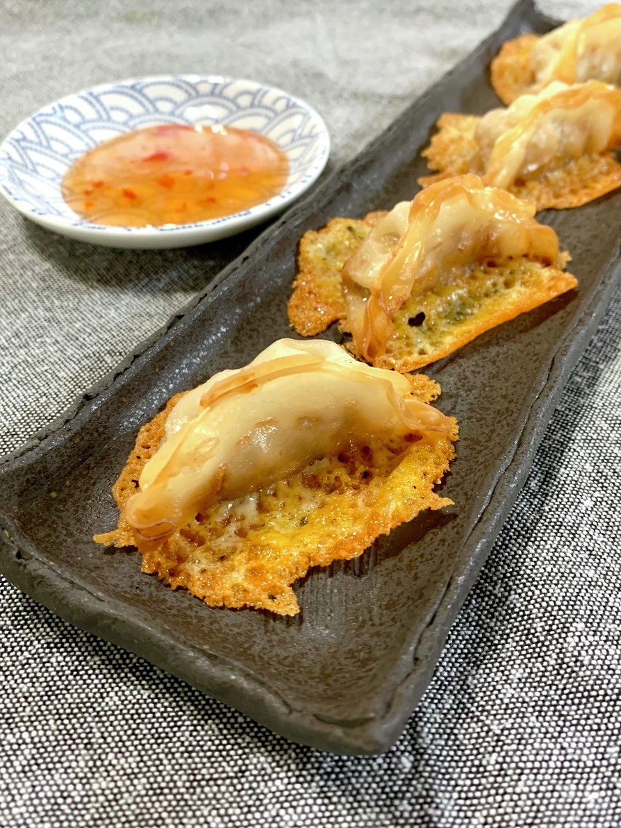揚げ餃子のチーズ焼きの画像
