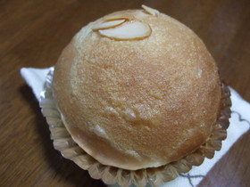 やわらか生クリームパン