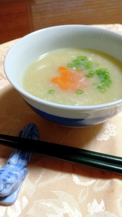 れんこん豆腐団子のほっこり味噌汁の写真