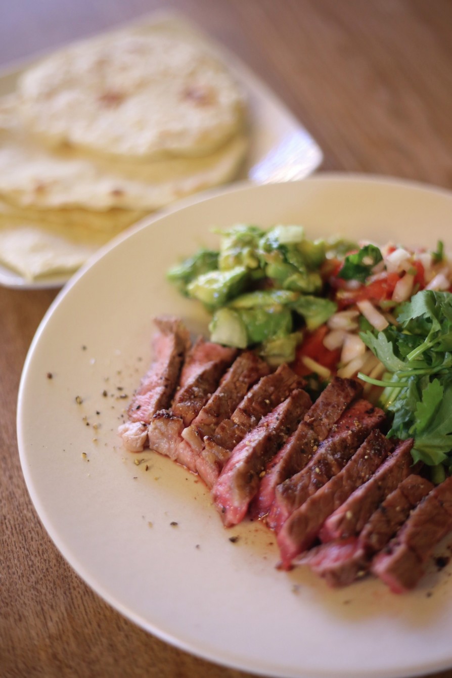 オーブンで焼いたビーフタコスのレシピ