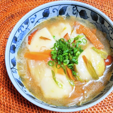餅入り中華スープの写真
