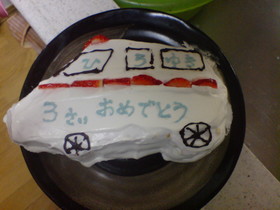 ♪ 救急車ケーキ ♪