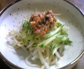 肉味噌サラダ