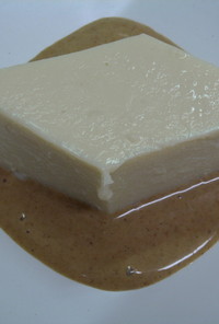 胡麻の蜜で食べるデザート豆乳豆腐