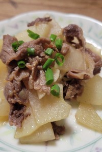 チャーテ（ハヤトウリ）と牛肉の炒め物