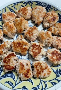 鶏ひき肉とエノキ茸と明太子