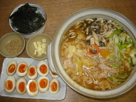 トッピングが楽しい♪ラーメン鍋