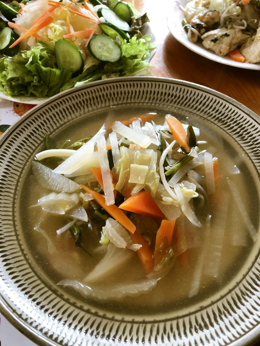 季節の野菜和風スープの画像