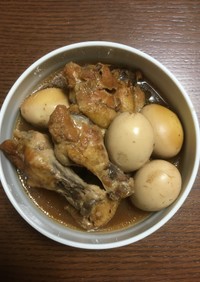 鶏手羽と卵の酢煮込み