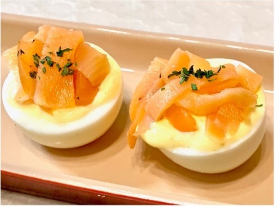 カラフルなデビルドエッグのレシピ