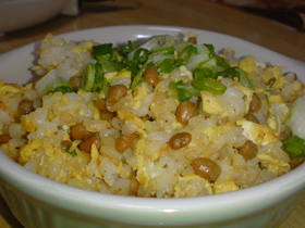 とにかく簡単! 休日の納豆チャーハン☆