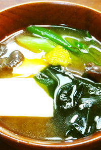 平茸と九条葱と豆腐のお味噌汁