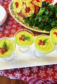 クリスマスの冷製アボカドスープ