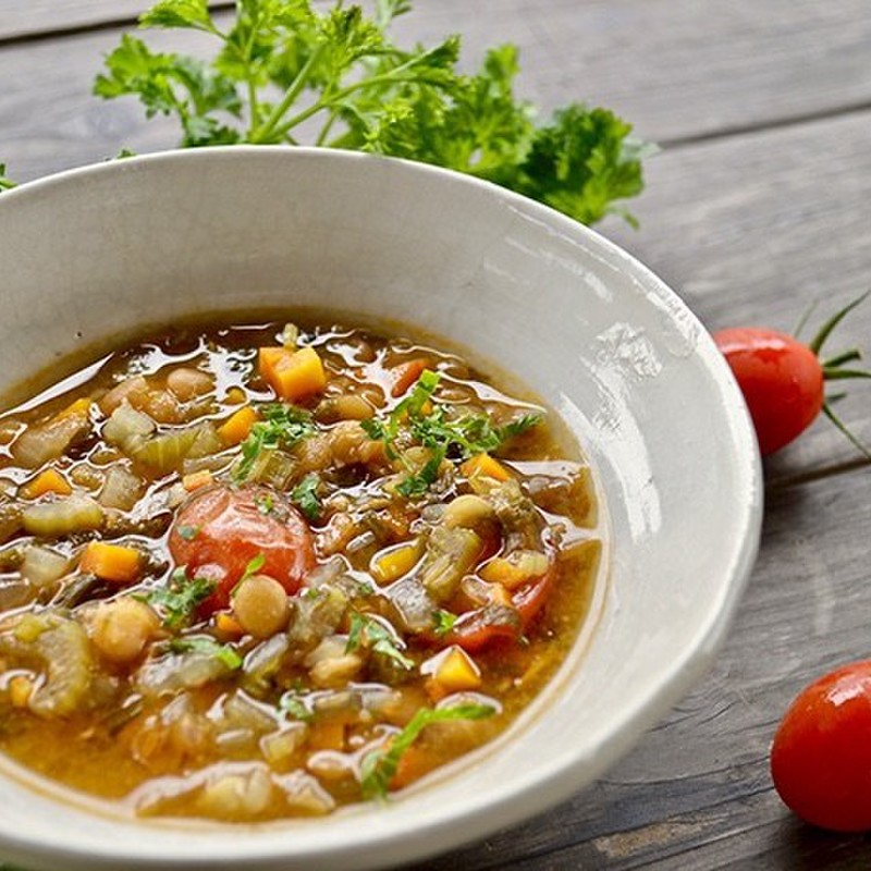 イタリアのレンズ豆のスープのレシピ