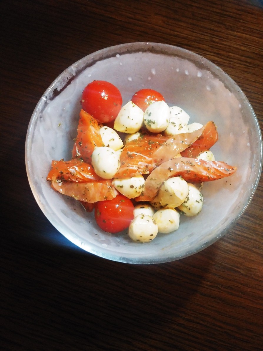 ファッロのカプレーゼサラダのレシピ