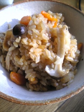 超簡単♪炊き込みごはん