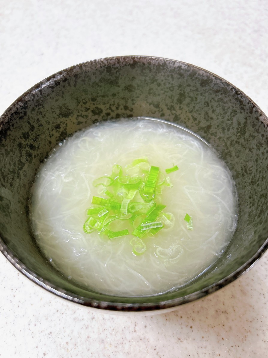 中華スープ♪さしみのツマを麺がわりにの画像