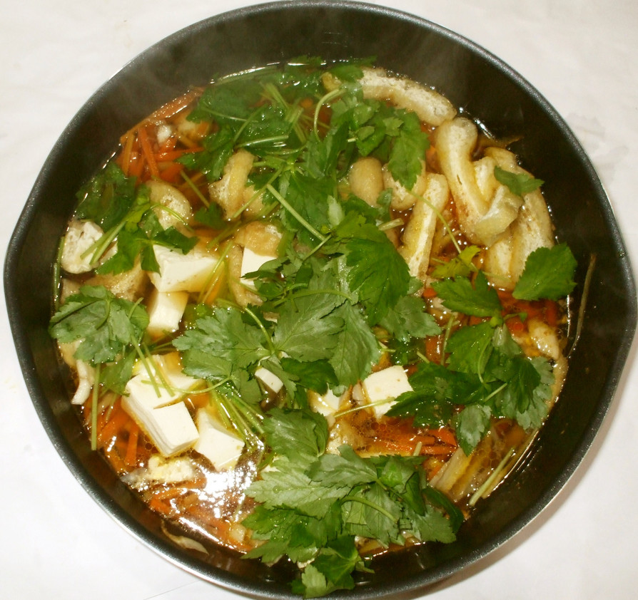 鶏ごぼう鍋♪胃に優しい鍋物簡単漢方薬膳の画像