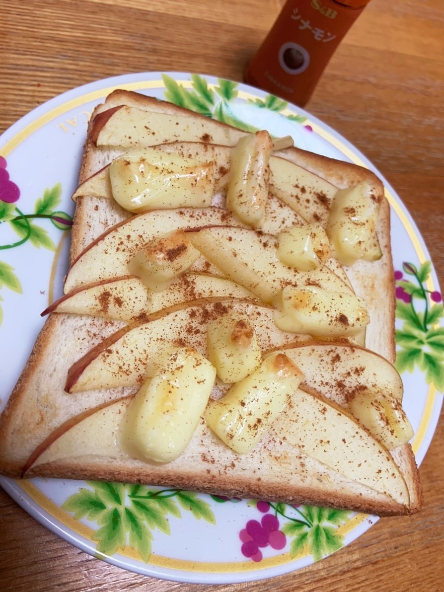 シナモン香る☆りんごとチーズのトーストの画像