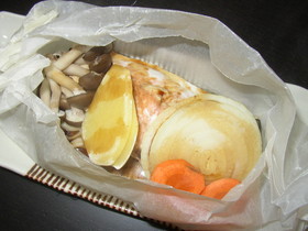 レンジで鮭のホイル焼き