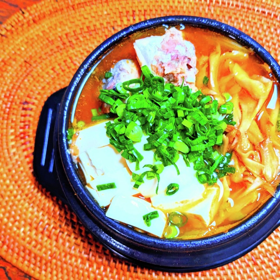 鯖缶でピリ辛韓国風鍋の画像