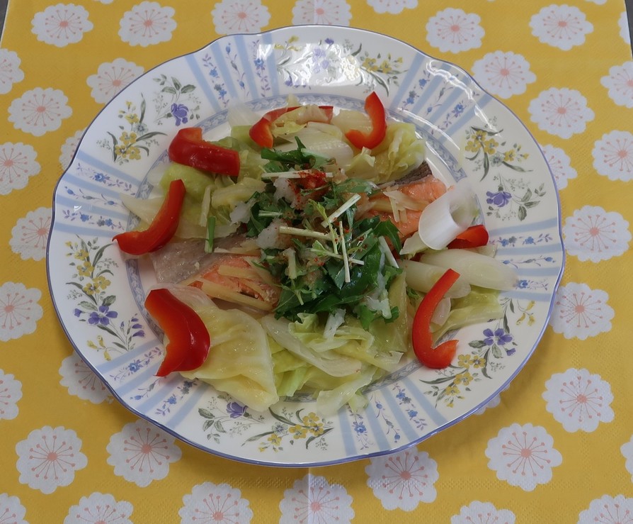 【簡単】鮭と野菜のフライパン蒸しの画像