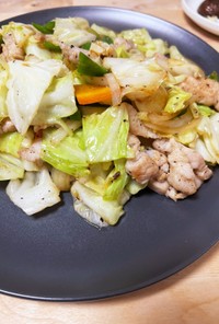 簡単☆塩豚とキャベツ野菜のシンプル炒め