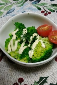 ブロッコリーマヨにミニトマトのサラダ