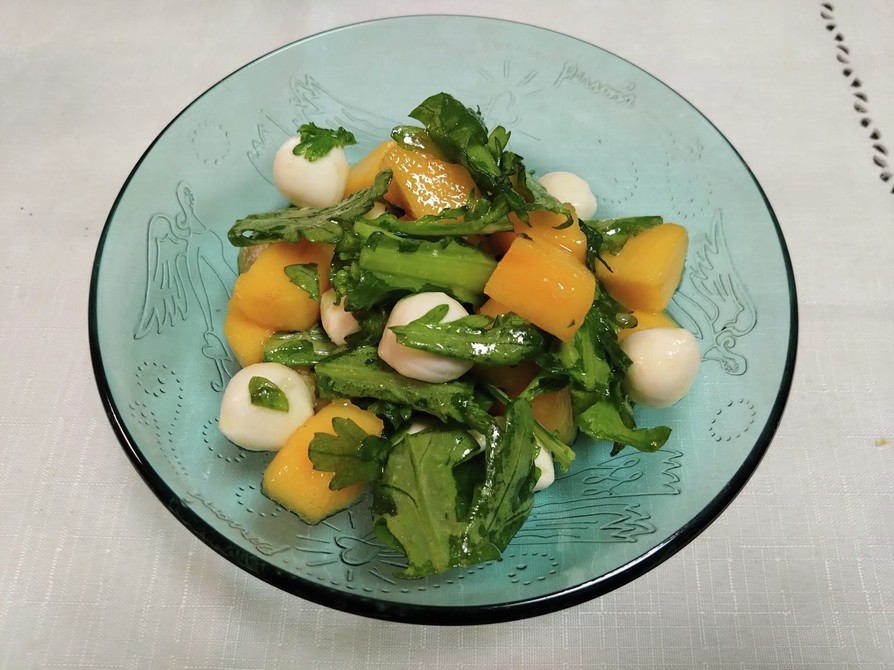 柿とモッツァレラのカプレーゼ風サラダの画像