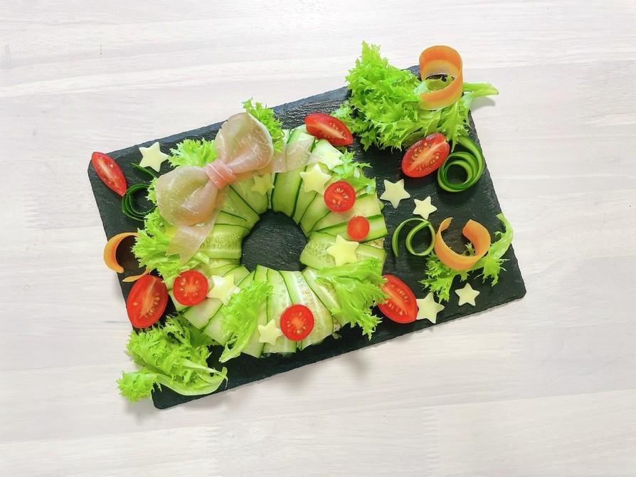 野菜と食べるサーモンローフの画像