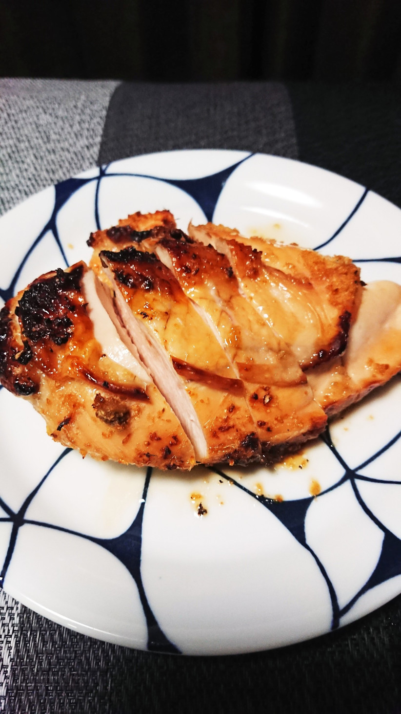 鶏胸肉の簡単グリル照り焼きの画像