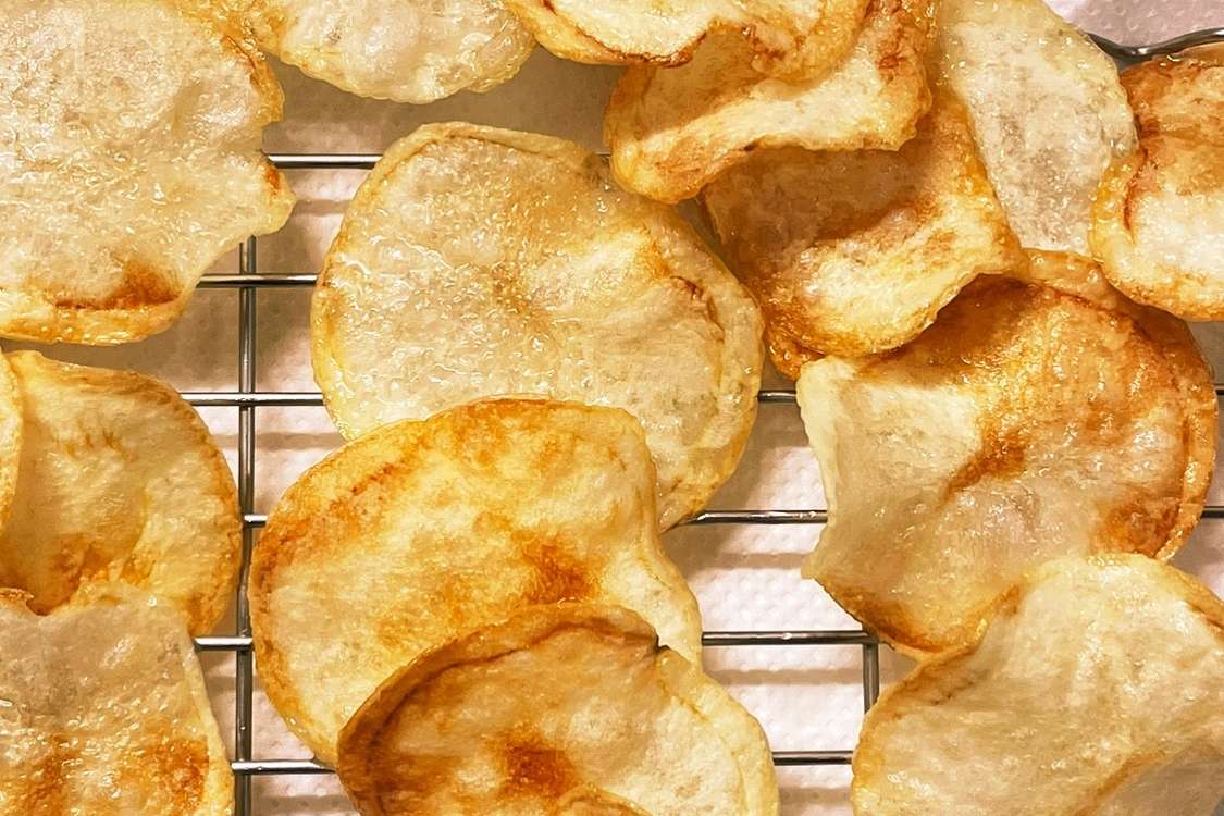 本格 ポテトチップス じゃがいも1個で レシピ 作り方 By Masuminico クックパッド 簡単おいしいみんなのレシピが379万品