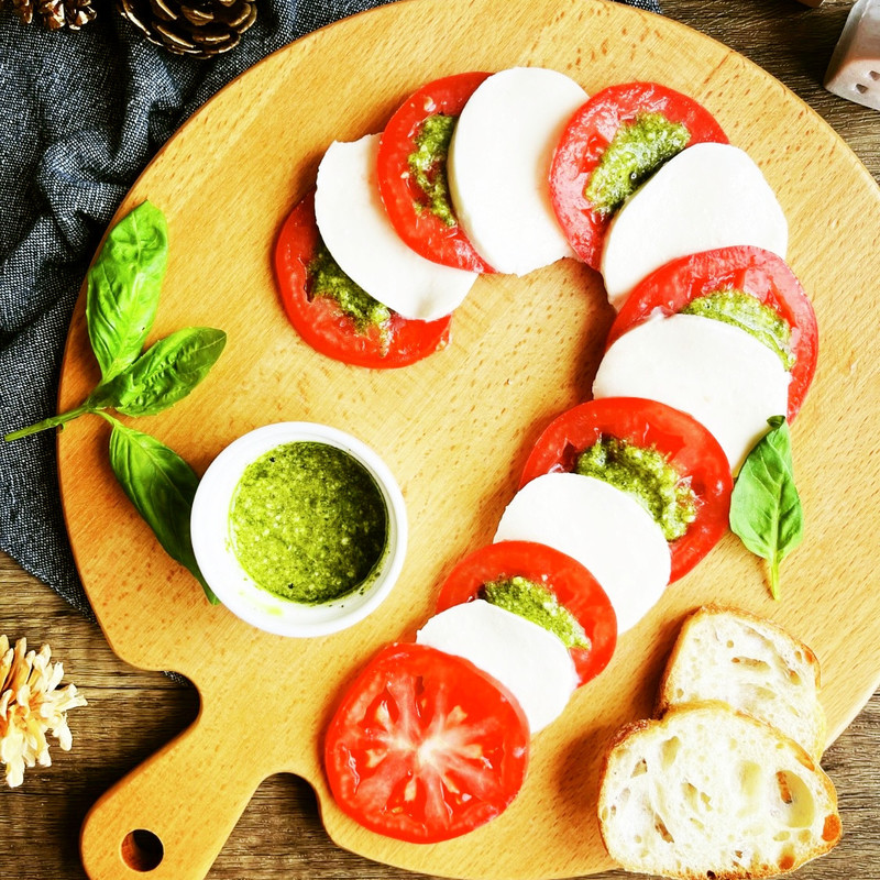 カプレーゼのクリスマスリース レシピ