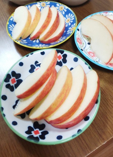 うちのリンゴの切り方の写真