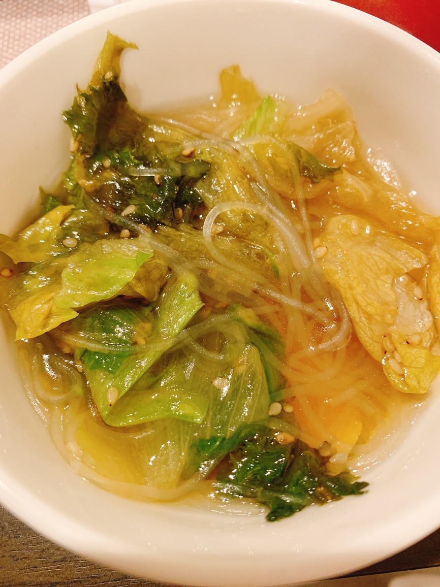 レタスと春雨の中華スープの画像