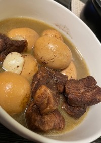 タイ風豚バラと卵の煮込み（カイパロー）