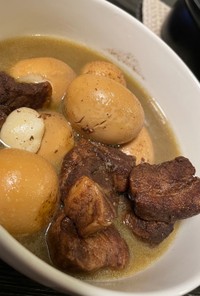 タイ風豚バラと卵の煮込み（カイパロー）