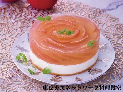 紅鶴のアップルローズケーキの写真