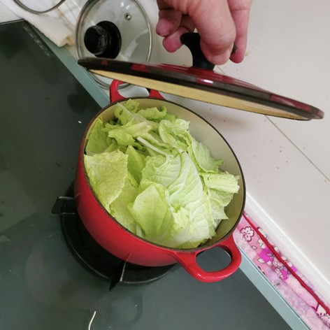 白菜と豚バラの簡単煮（塩麹編）