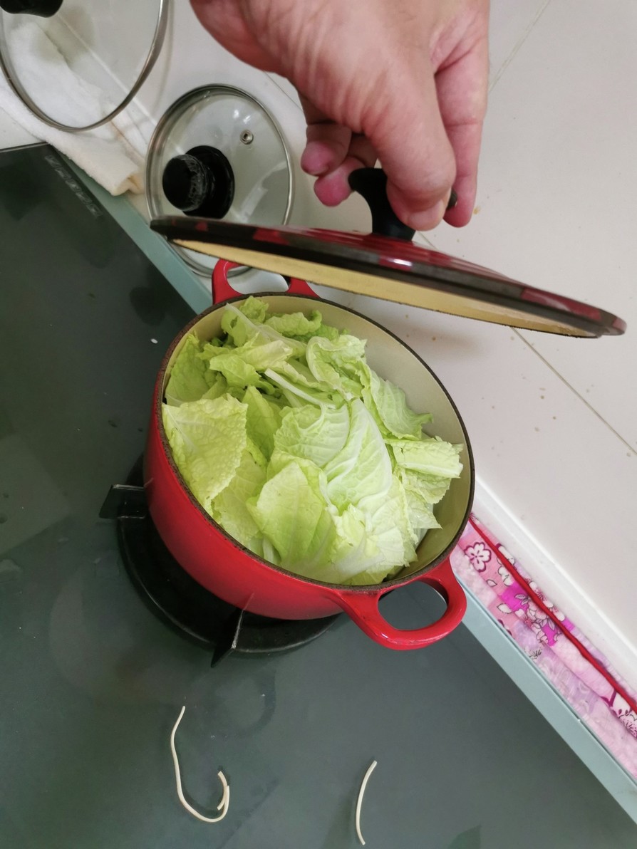 白菜と豚バラの簡単煮（塩麹編）の画像