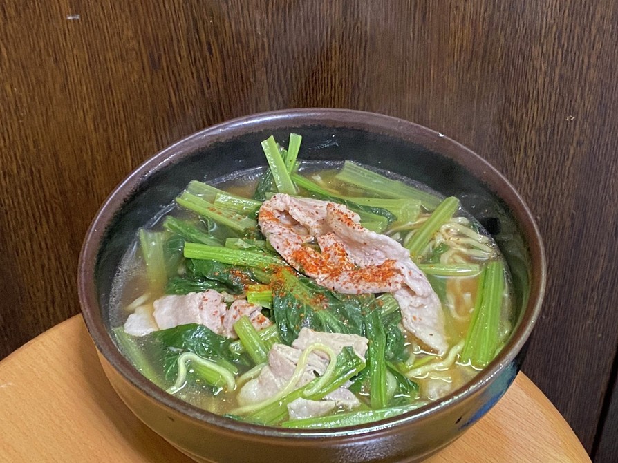 小松菜と豚バラ肉のラーメンの画像