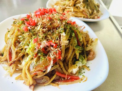 鶏皮で｡｡｡ソース焼きそばの写真