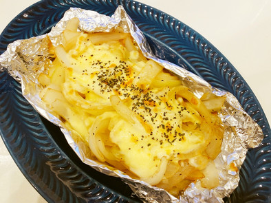 玉ねぎの味噌マヨチーズホイル焼きの写真