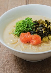 バリカタピリ辛高菜とんこつ風ラーメン