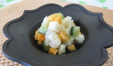 柿とリンゴのおろし和え【健康推進課】の写真